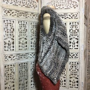 Faux fur vest by bagatelle.